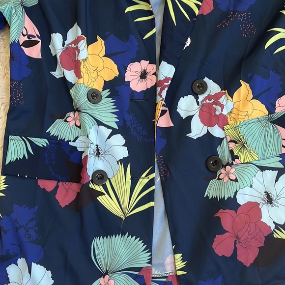 NO LABEL Women’s Blue Floral Blazer & Shorts Set Size S/M EUC - Picture 5 of 17